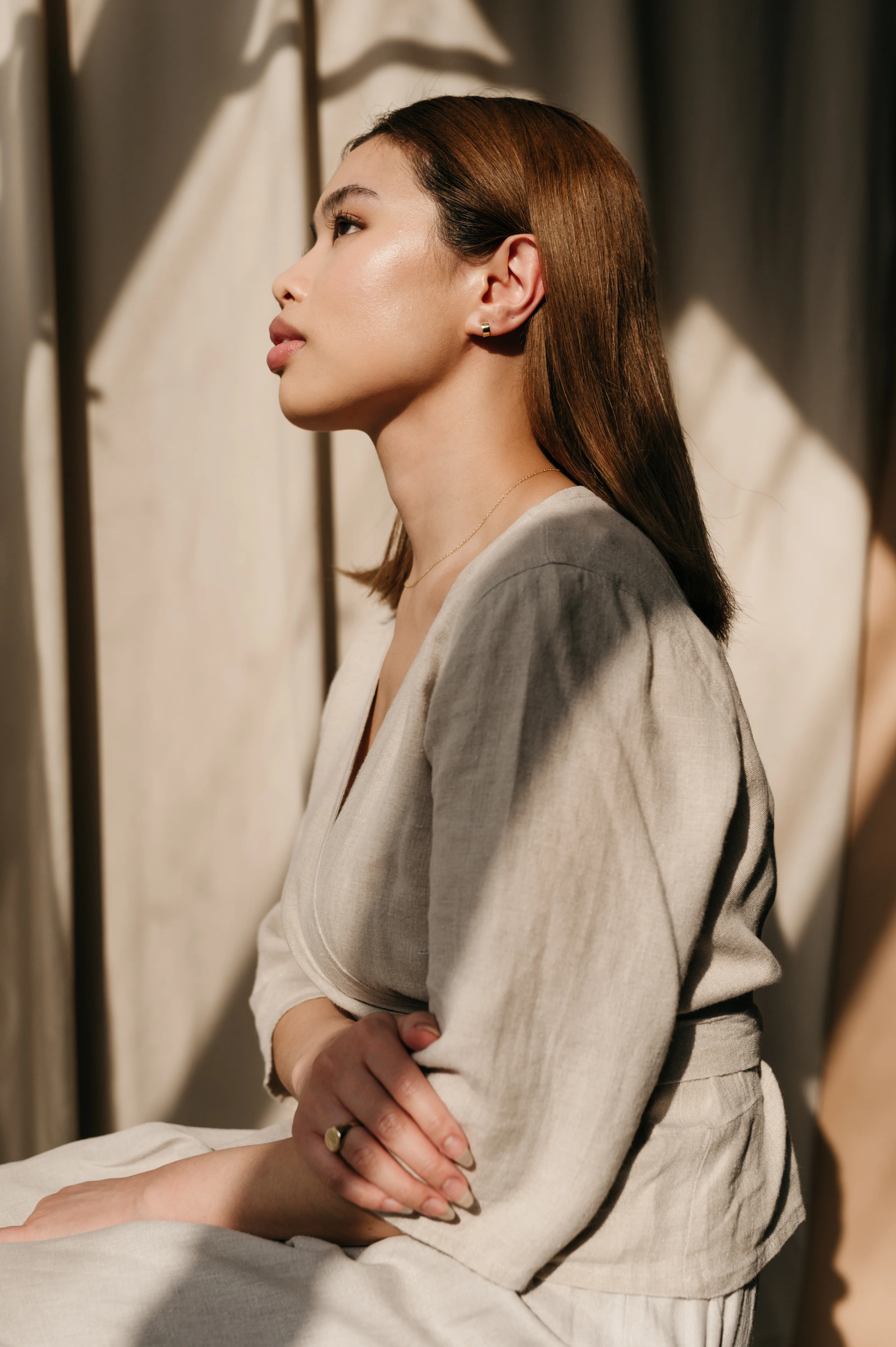 9ct Gold Classic Round Signet Ring - Image 4