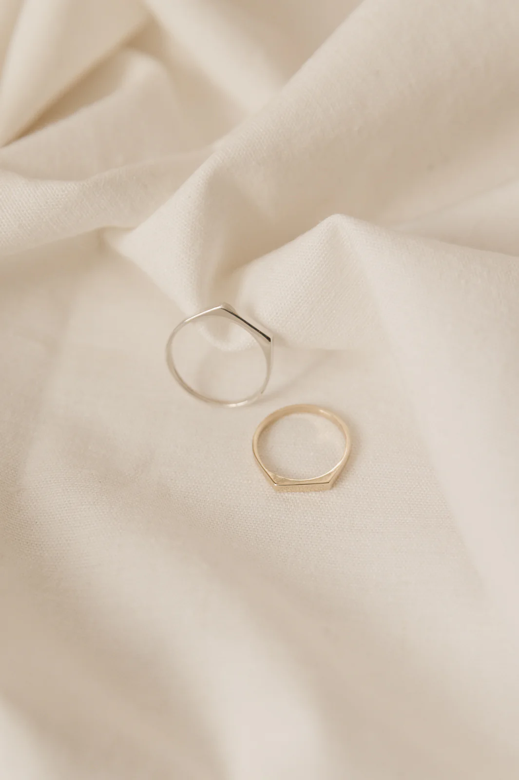 9ct Gold Stacking Signet Ring - Image 3