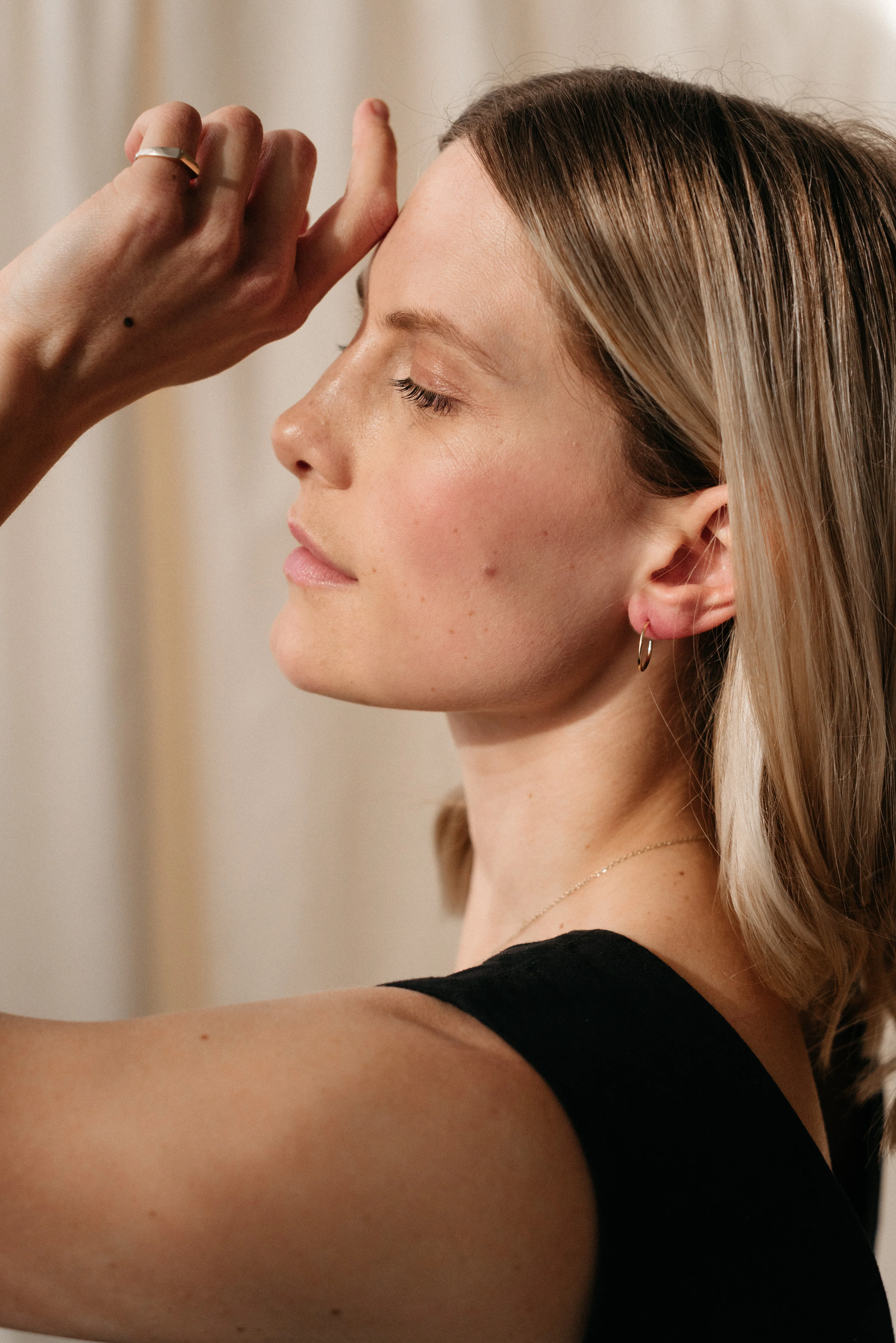 9ct Gold Signet Ring - Image 4