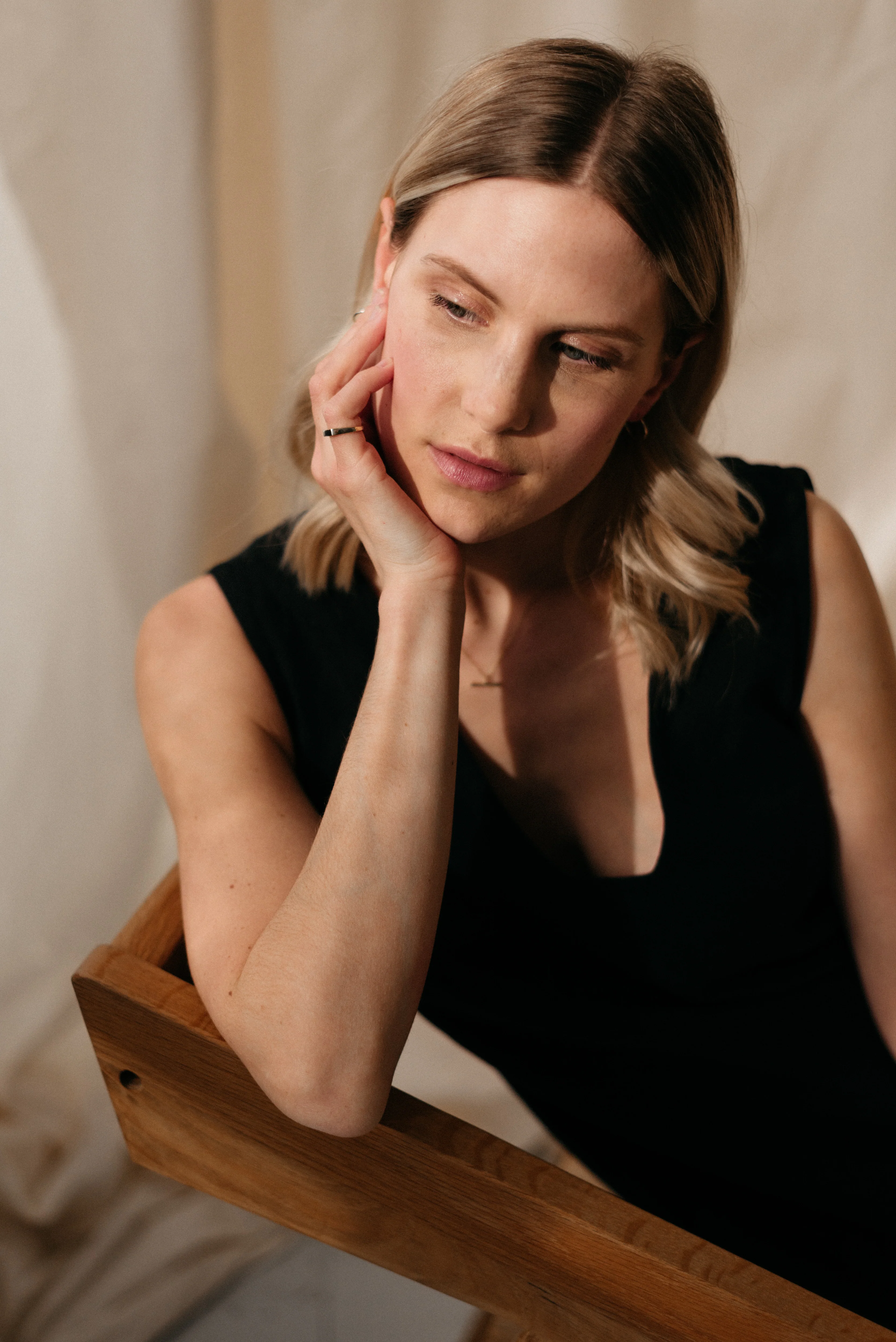 9ct Gold Signet Ring - Image 8