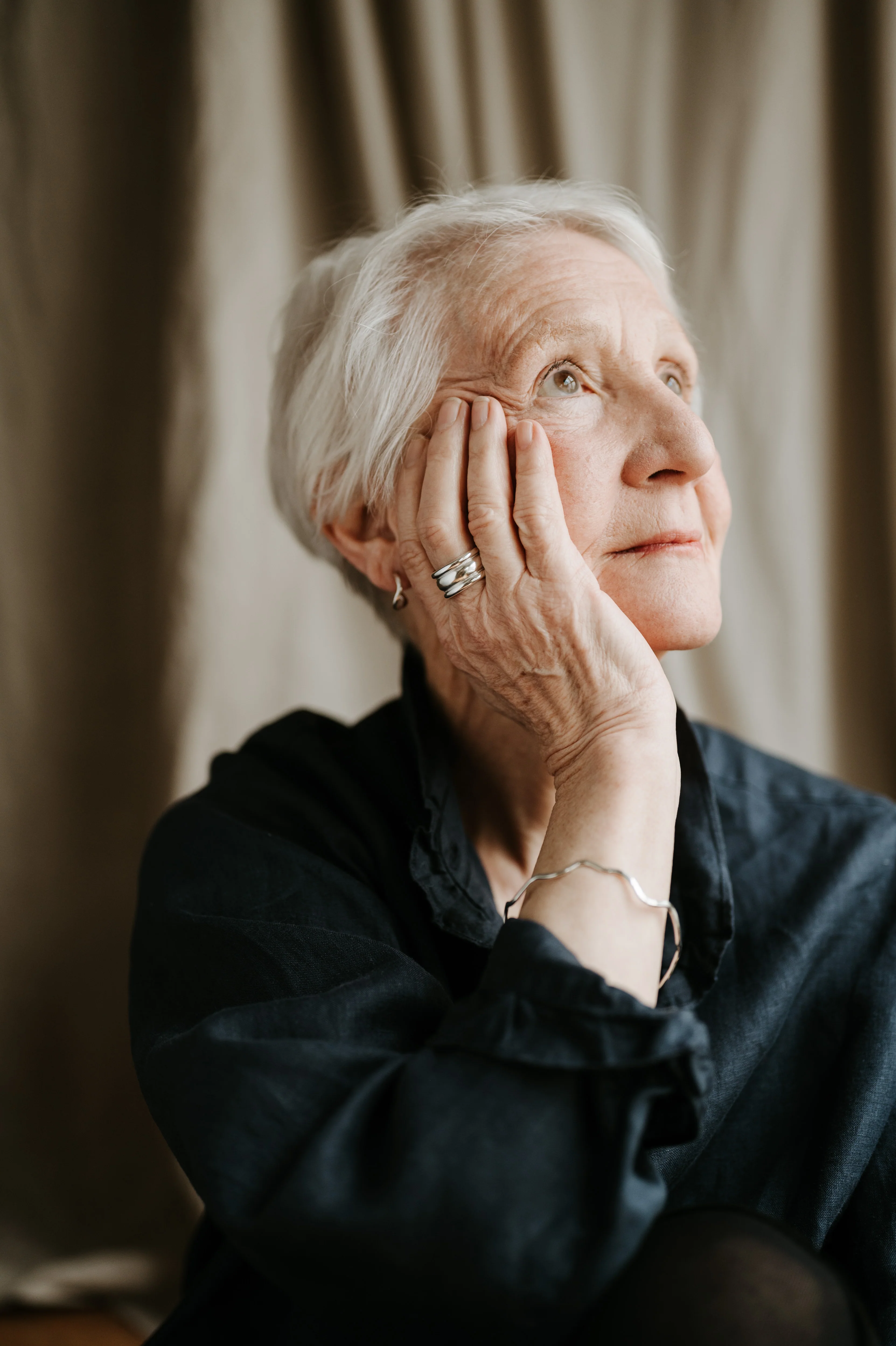 Silver Statement Ripple Ring - Image 8