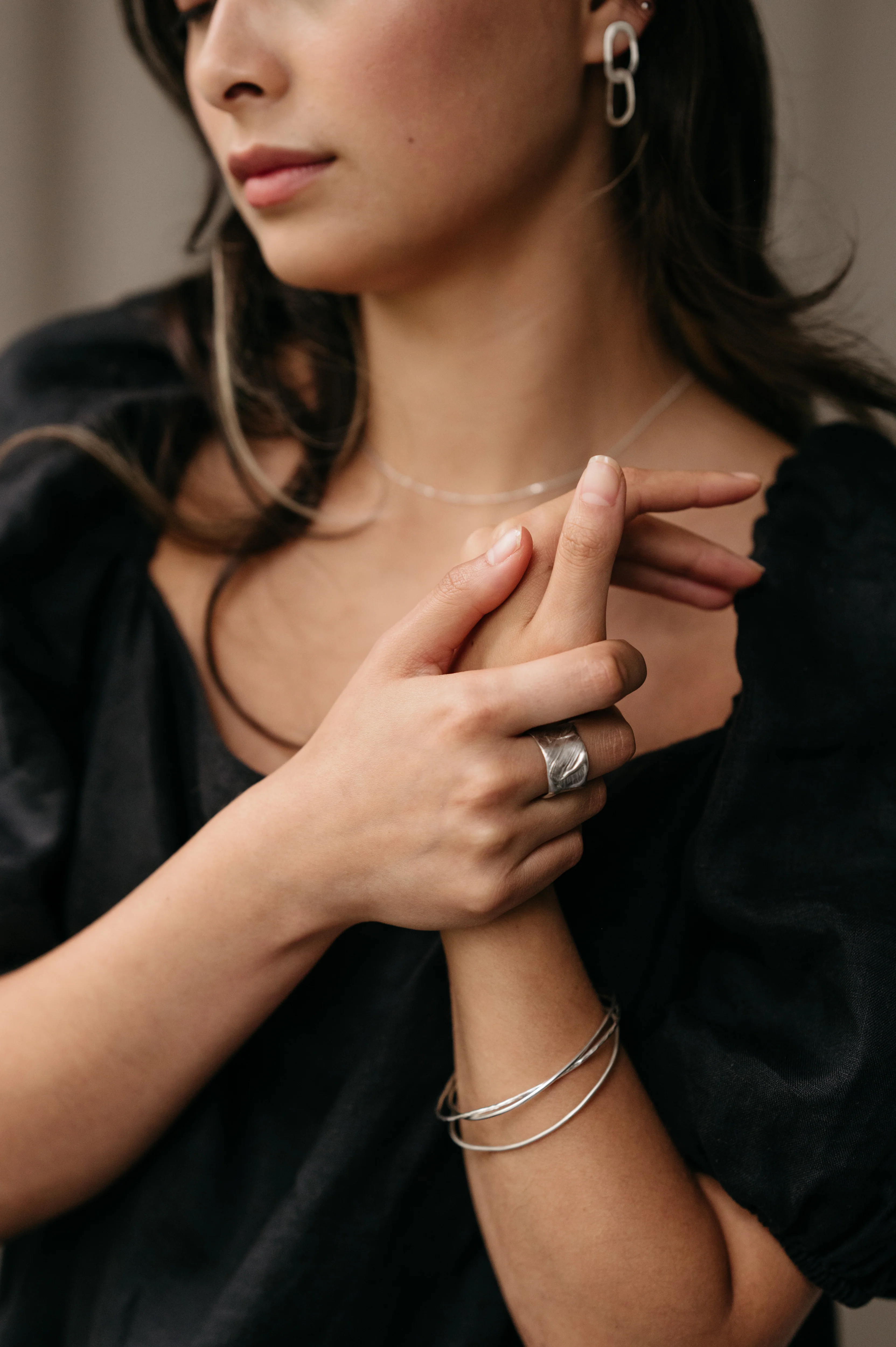 Silver Statement Brush Strokes Ring - Image 6