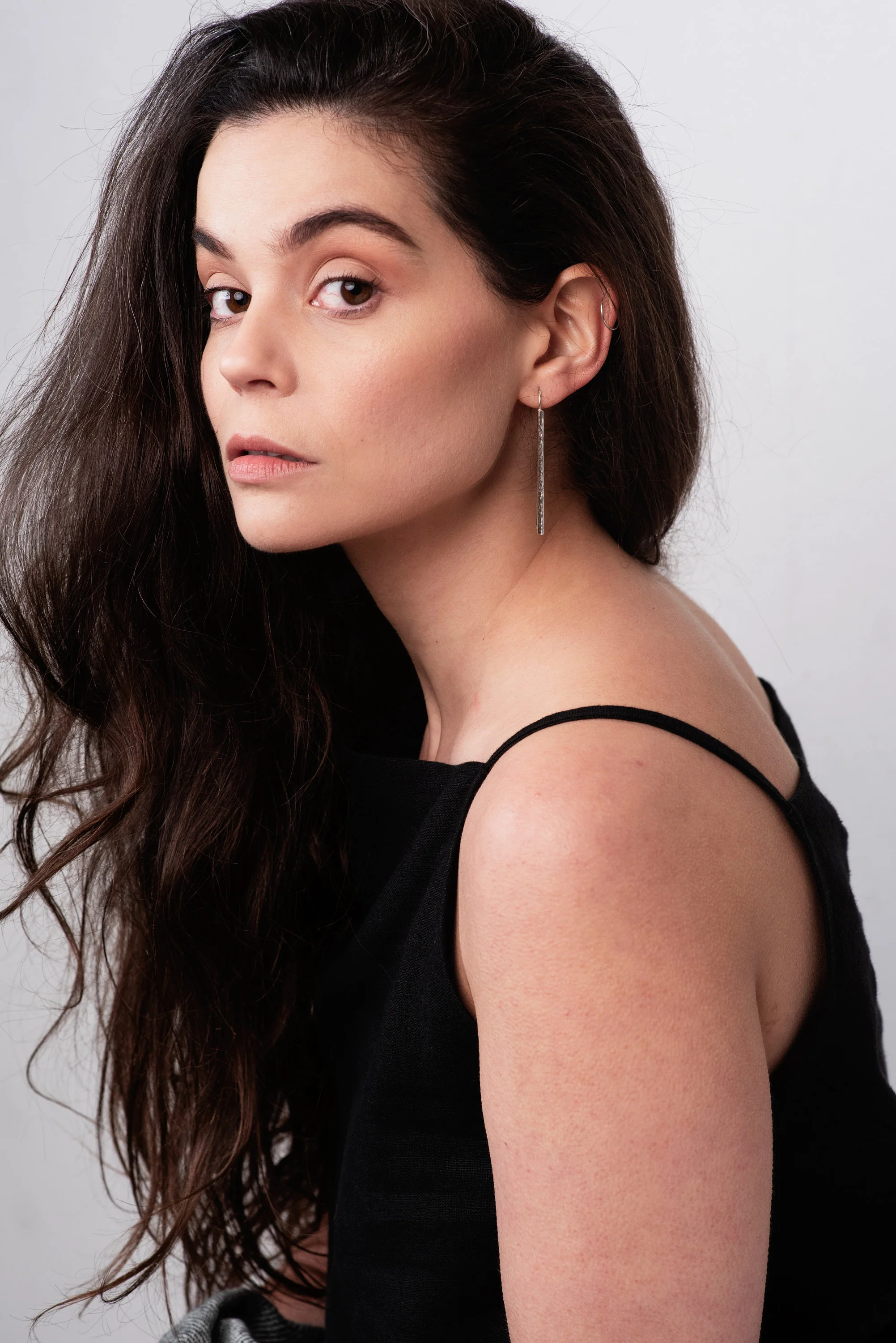 Silver Long Hammered Bar Threads - Image 4